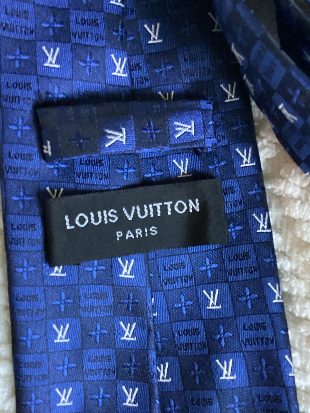 Louis Vuitton Dark Blue Monogram Silk Tie - Picture 4 of 7